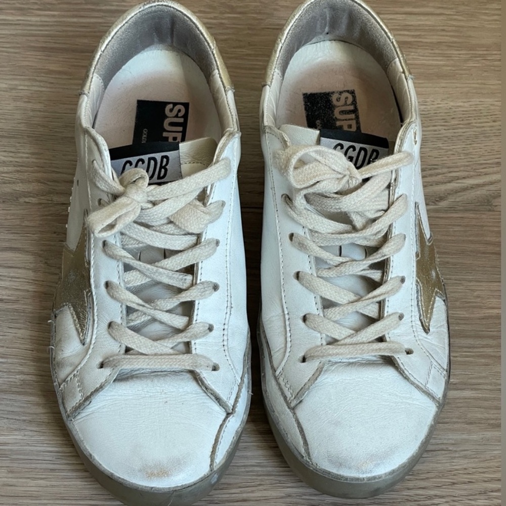 Gold Superstar Golden Goose (Barely worn and great condition!) - Picture 4 of 5